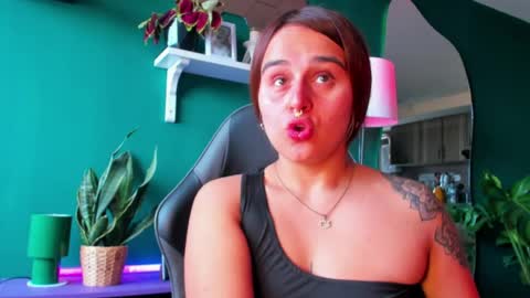 EVY online show from April 2026 05:48:02 PM