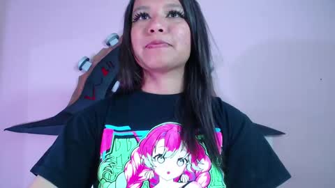 Im Evy online show from October 2025 12:05:02 AM