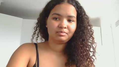 courtney online show from December 2025 06:43:01 AM