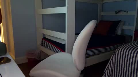 Snapshot of exhibitman69_ldb chatting on April 2026 02:18:01 AM exhibitman69_ldb online show from April 2026 02:18:01 AM