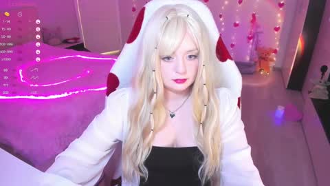  Amy  online show from February 2025 12:47:01 PM