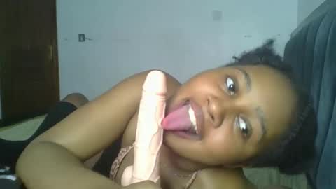 exotic_cutiee online show from May 2026 10:59:01 PM
