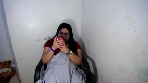 Snapshot of exoticpinayx chatting on December 2024 04:40:01 AM SHANTAL MARIE online show from December 2024 04:40:01 AM