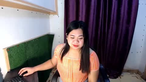 Snapshot of exoticpinayx chatting on December 2024 05:50:02 PM SHANTAL MARIE online show from December 2024 05:50:02 PM