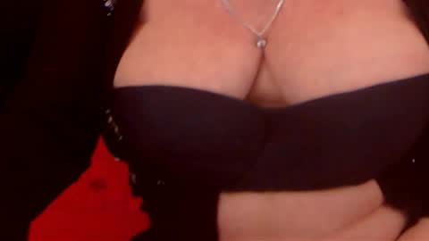 Snapshot of experiencedalana chatting on January 2025 01:58:02 AM Alana online show from January 2025 01:58:02 AM