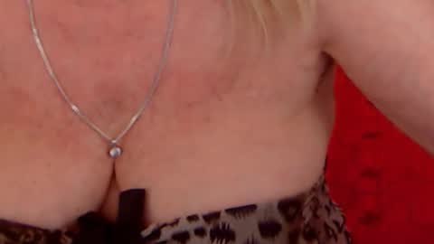 Snapshot of experiencedalana chatting on January 2025 01:09:02 AM Alana online show from January 2025 01:09:02 AM