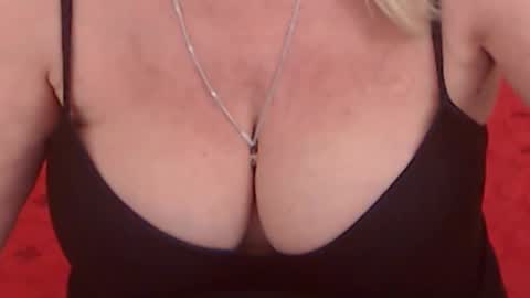 Snapshot of experiencedalana chatting on March 2025 12:21:01 AM Alana online show from March 2025 12:21:01 AM