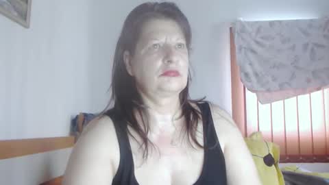 Snapshot of extasymature chatting on September 2025 05:40:01 AM ExtasyMature online show from September 2025 05:40:01 AM