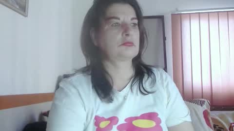 Snapshot of extasymature chatting on October 2025 08:04:02 AM ExtasyMature online show from October 2025 08:04:02 AM