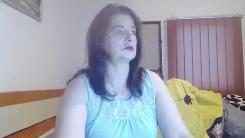 Snapshot of extasymature chatting on November 2025 05:52:01 AM ExtasyMature online show from November 2025 05:52:01 AM