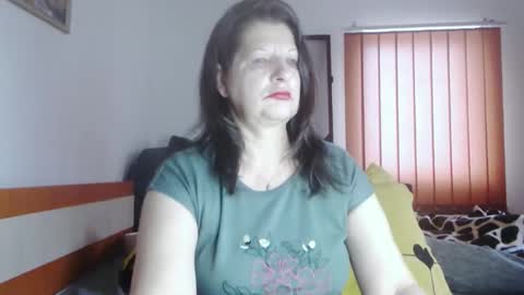 Snapshot of extasymature chatting on November 2025 06:35:02 AM ExtasyMature online show from November 2025 06:35:02 AM