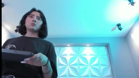 Nina online show from February 2026 02:03:02 PM