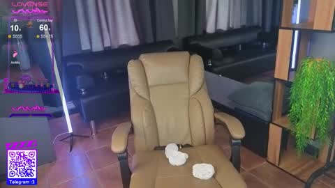 exxxcore_ online show from September 2025 06:26:02 AM