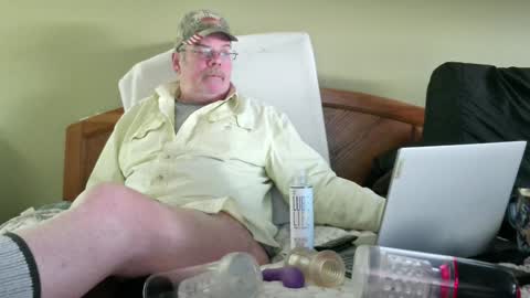 Eyeswideshut63 online show from December 2024 07:31:02 PM