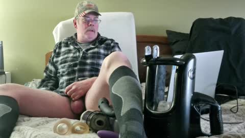 Eyeswideshut63 online show from December 2024 04:25:01 PM