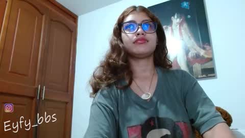 Nadia online show from October 2025 10:07:01 PM