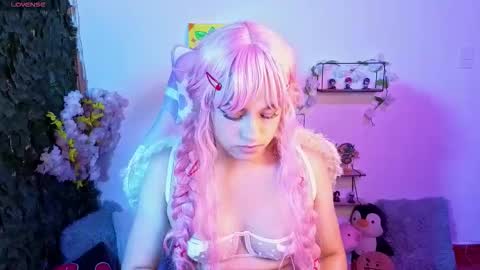 eymmy_24 online show from February 2026 07:51:01 AM