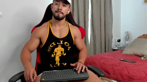 Ezzio Scolaro online show from February 2026 01:20:01 PM