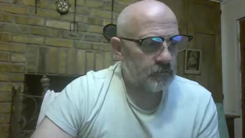 Snapshot of f1zzeek chatting on January 2026 09:38:02 PM f1zzeek online show from January 2026 09:38:02 PM