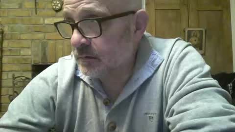 Snapshot of f1zzeek chatting on February 2026 09:00:02 PM f1zzeek online show from February 2026 09:00:02 PM