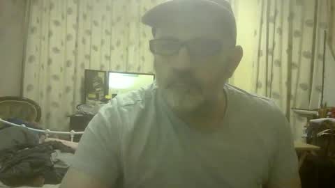 f1zzeek online show from March 2026 09:40:02 PM