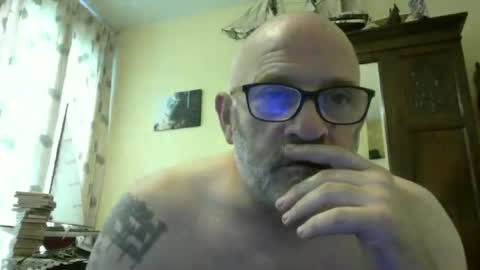 Snapshot of f1zzeek chatting on June 2026 03:27:01 PM f1zzeek online show from June 2026 03:27:01 PM