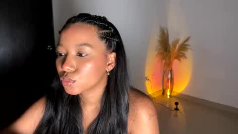 Thianna online show from January 2026 05:21:02 AM