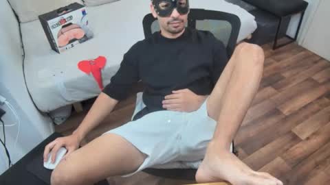 fabiano_hernandes30 online show from May 2026 12:02:01 PM
