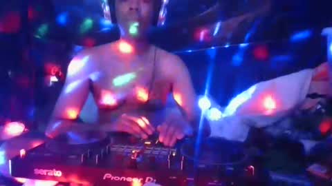 fadeyisteven32 online show from July 2026 05:46:01 AM