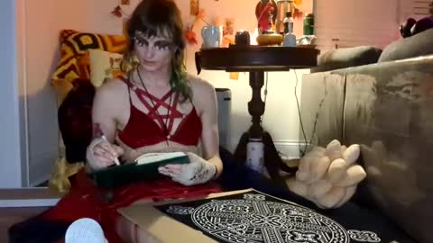 Goddess Fae the Feral Fairy Witch online show from December 2024 02:20:02 AM