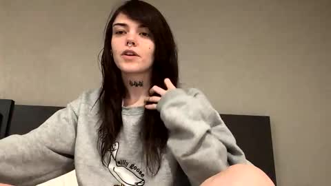 Faerie 3 online show from December 2025 12:52:02 AM