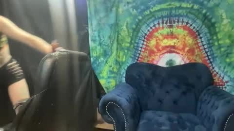 Fae online show from November 2025 01:12:02 PM