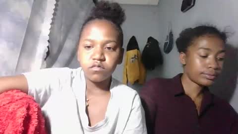 faiqua95 online show from March 2026 09:07:02 PM