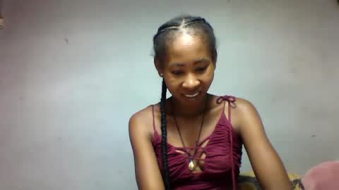 faiqua95 online show from April 2026 12:00:02 PM