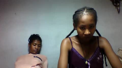 faiqua95 online show from April 2026 07:58:02 PM