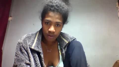 faiqua95 online show from May 2026 09:31:01 PM
