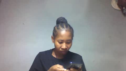 faiqua95 online show from May 2026 11:36:01 PM