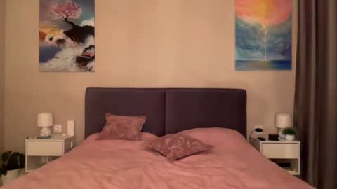 Bloom  online show from March 2025 06:39:02 PM