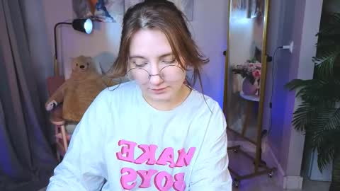 Snapshot of fairy_tara chatting on November 2025 08:40:01 PM Tara online show from November 2025 08:40:01 PM