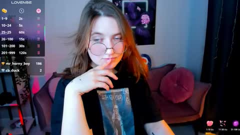 Snapshot of fairy_tara chatting on November 2025 02:33:02 AM Tara online show from November 2025 02:33:02 AM