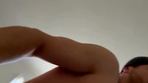 Travis online show from December 2024 07:54:02 PM