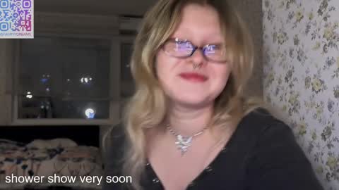 Arisha online show from February 2025 05:20:02 PM