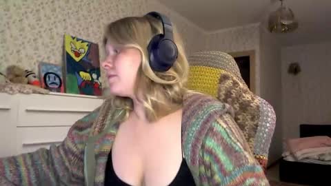 Arisha online show from September 2025 07:50:01 PM