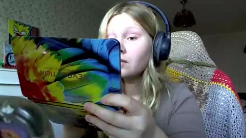 Arisha online show from October 2025 02:06:02 PM