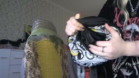 Arisha online show from October 2025 02:50:01 PM