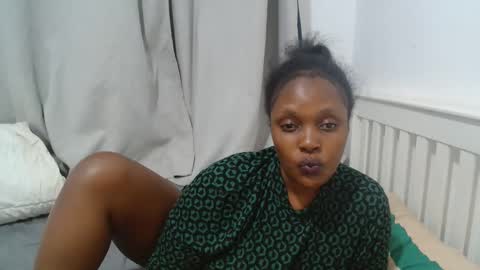 raysa4421 online show from April 2026 09:09:02 PM