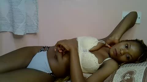 faizah_ online show from March 2026 12:43:02 AM