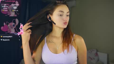 Erika online show from November 2025 07:49:01 AM