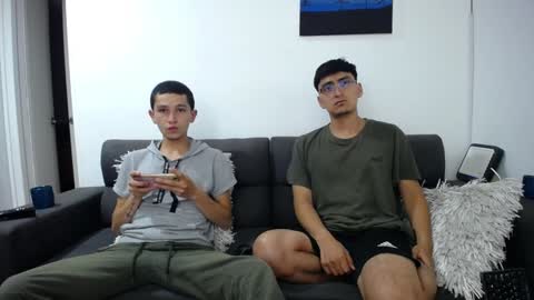 Snapshot of fallgays chatting on January 2025 12:38:01 AM FallGays online show from January 2025 12:38:01 AM