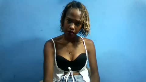 Snapshot of fallinah01 chatting on June 2026 09:11:02 AM fallinah01 online show from June 2026 09:11:02 AM